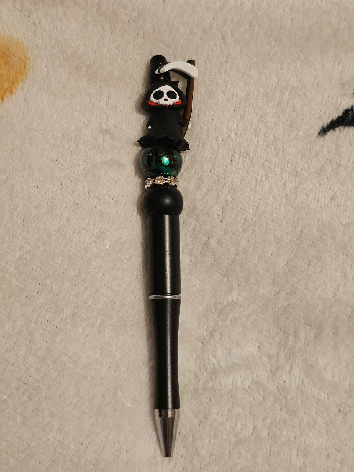 Halloween pen