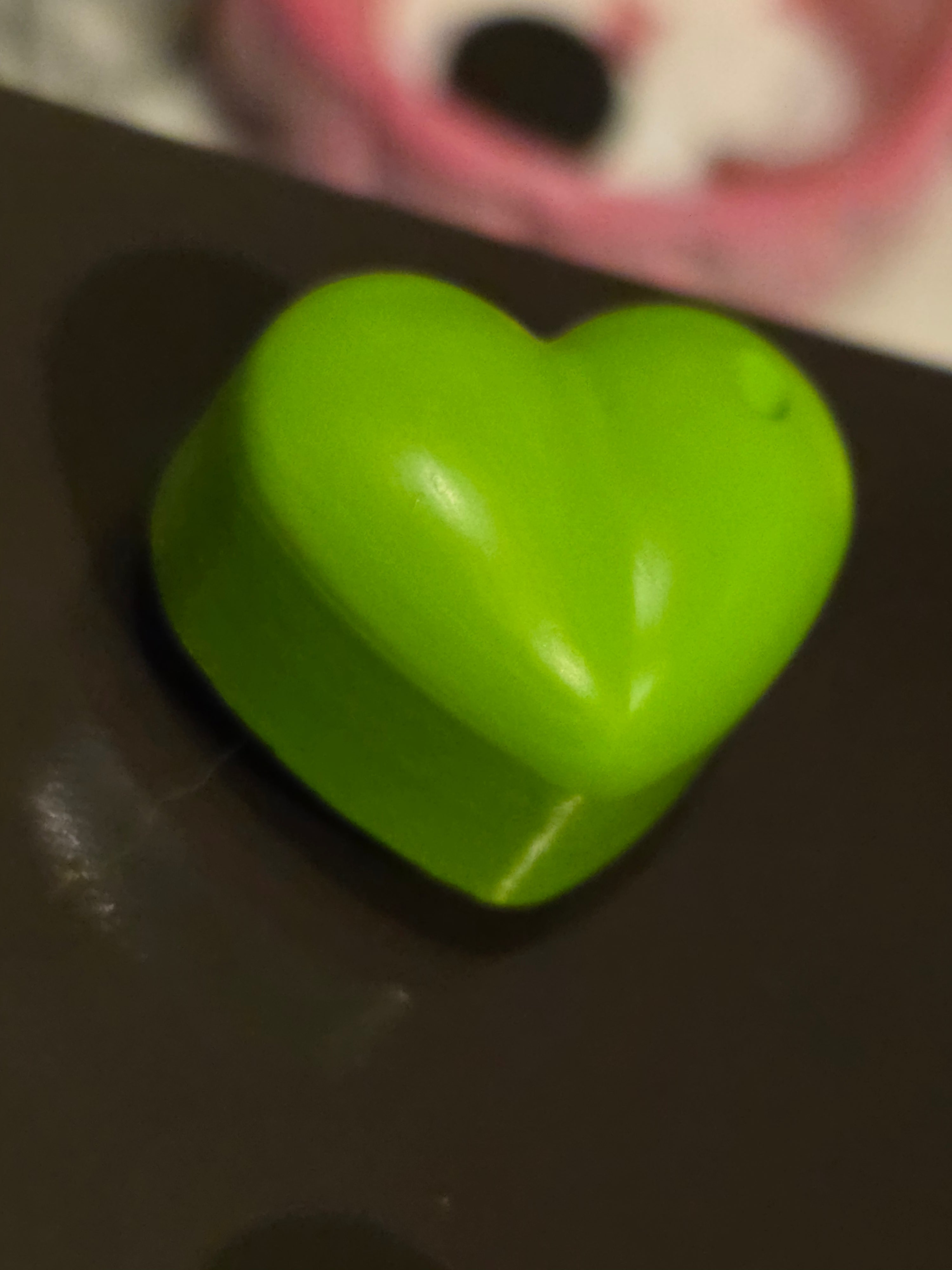 Green heart magnet
