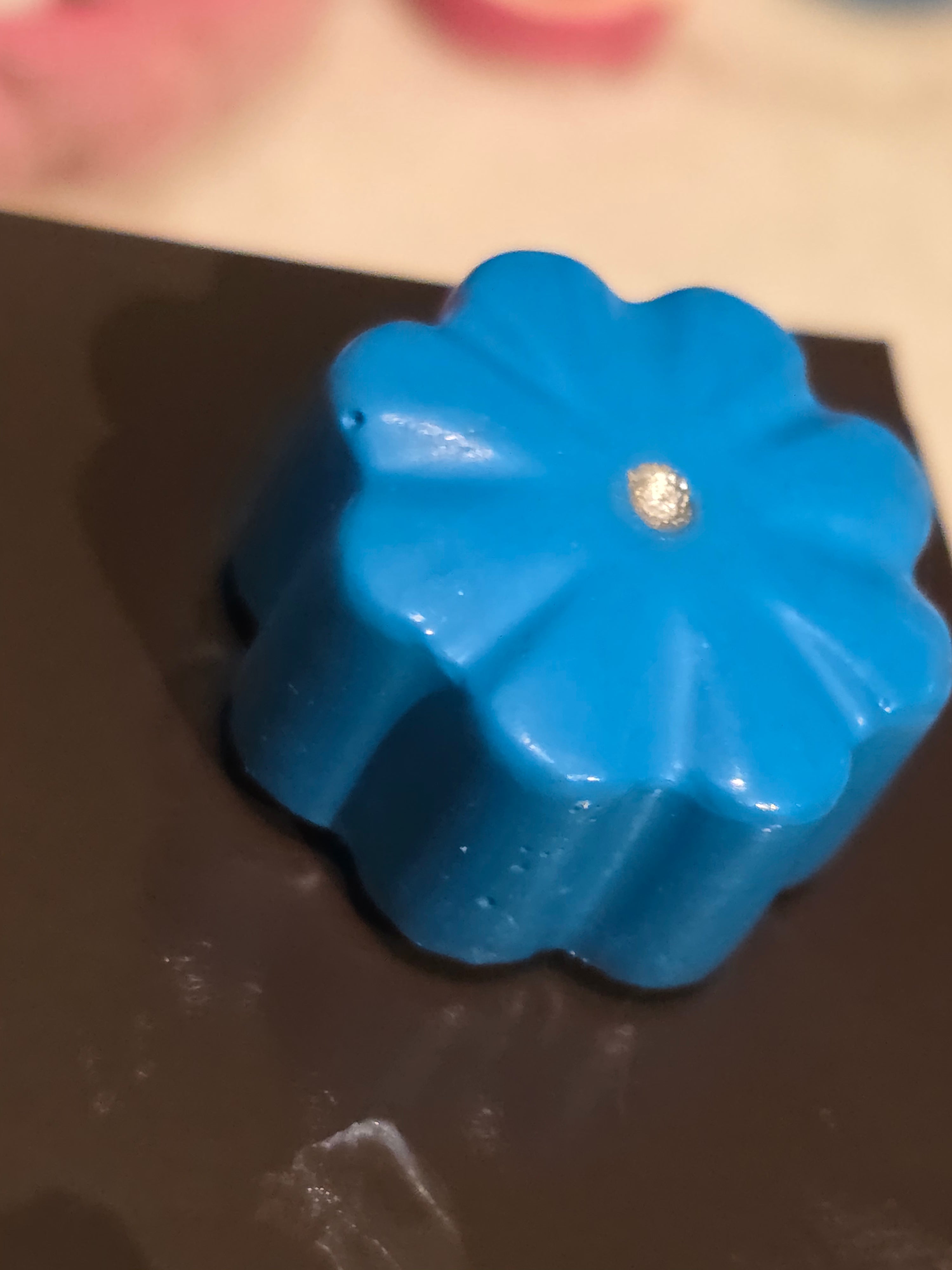 Blue magnet