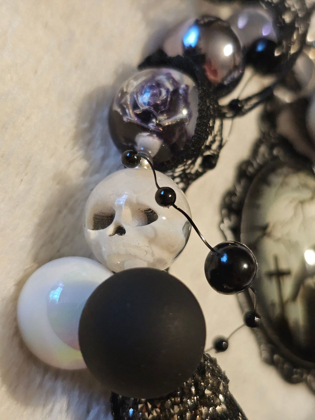 Raven sun catcher or car hanger