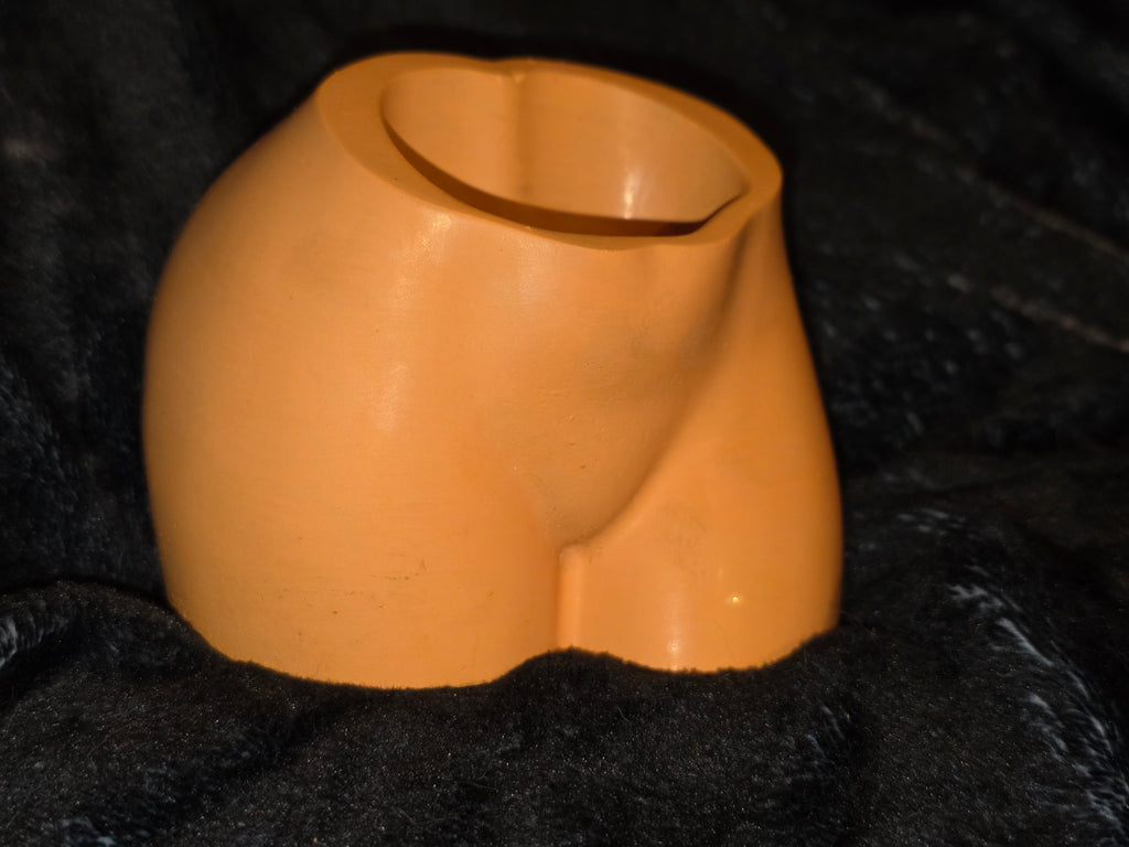 Imperfect bottom vase