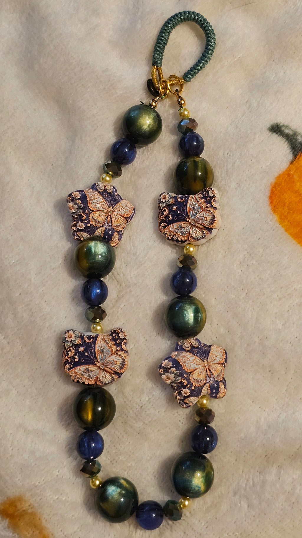 Keychain cats resin beads